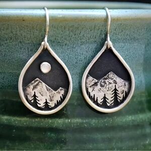 Mountain View Earrings
